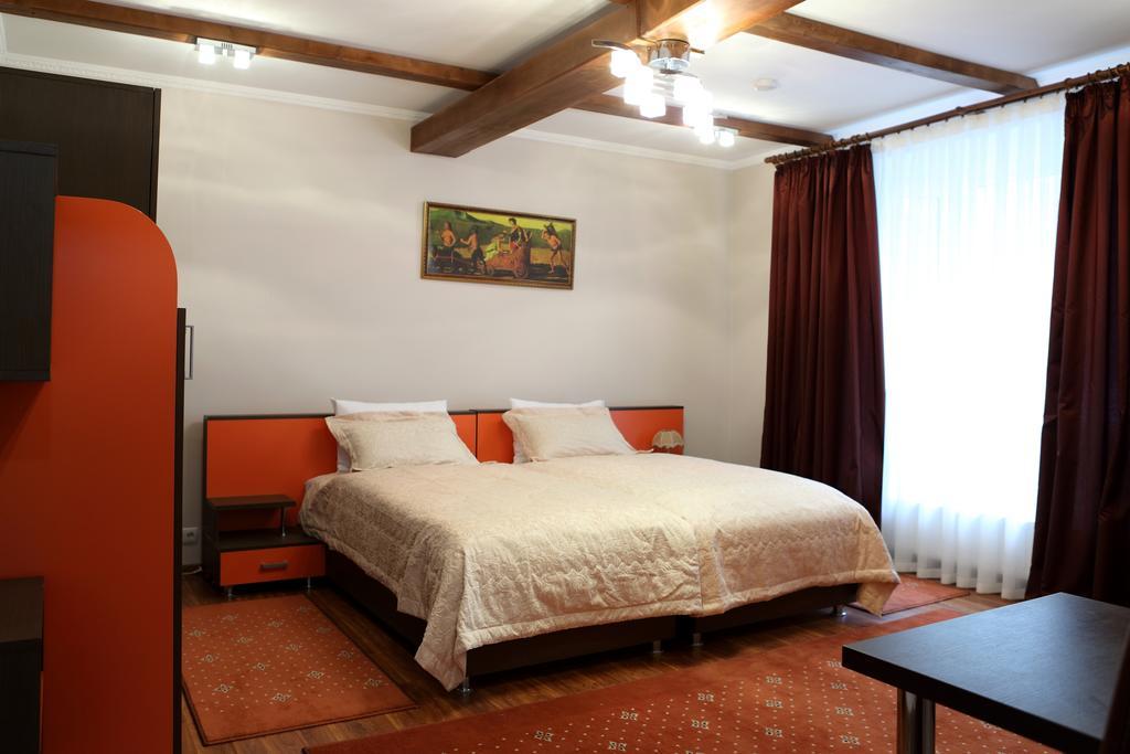 Hotel Bachus 키시나우 객실 사진